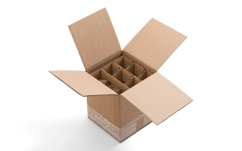 Postversandpackung für kleine Flaschen braun