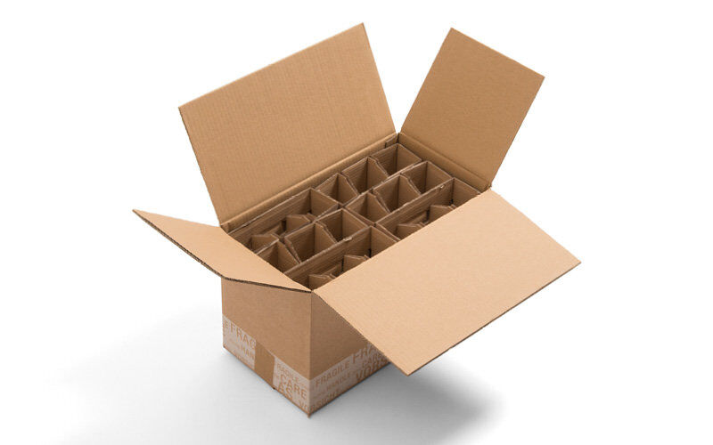 Postversandpackung für kleine Flaschen braun